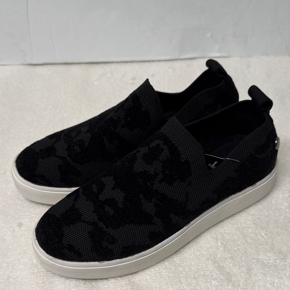 Bernie Mev New York Jenny Smoke Camo Slip-On Sneakers Size 38/8